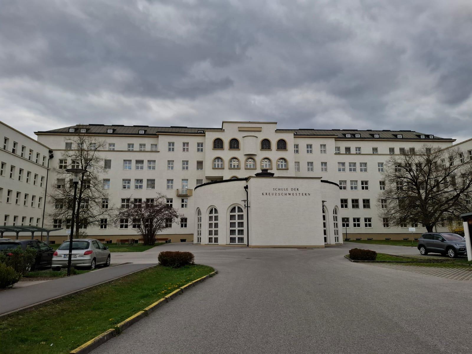 Schule der Kreuzschwestern Linz